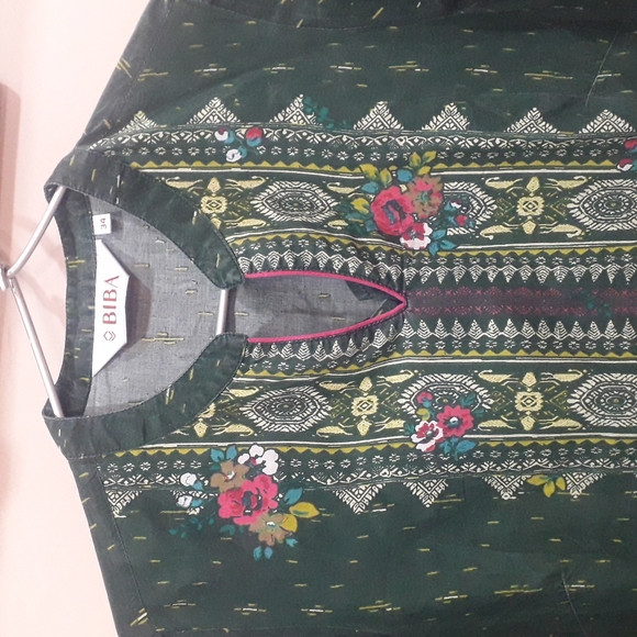 Biba green kurta with yellow ambi print salwar - Picture 2 of 8